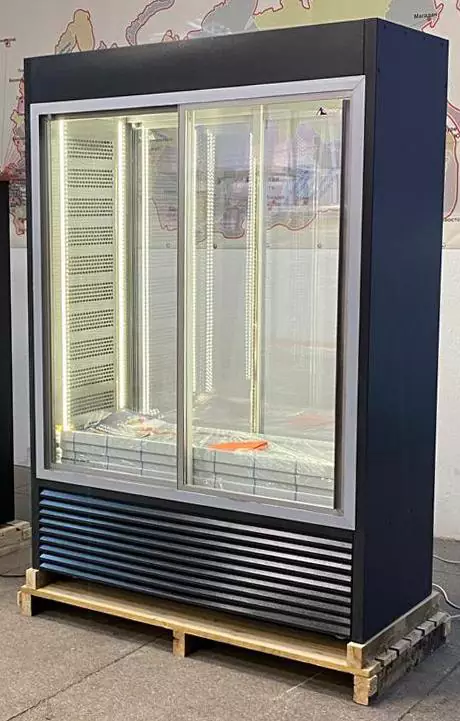 Вертикальная шкаф-витрина "ВВ-1000 купе GRAND" 1360*2000*610